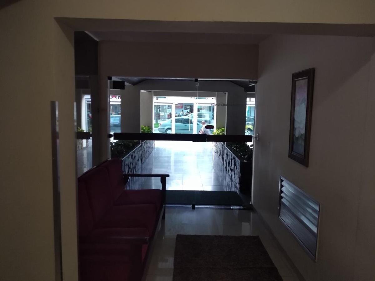 Suite Com Cozinha Independente Em Apartamento كابو فريو المظهر الخارجي الصورة